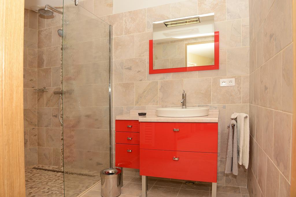 Mas De Carabelle Bed and Breakfast La Roque-Alric Δωμάτιο φωτογραφία