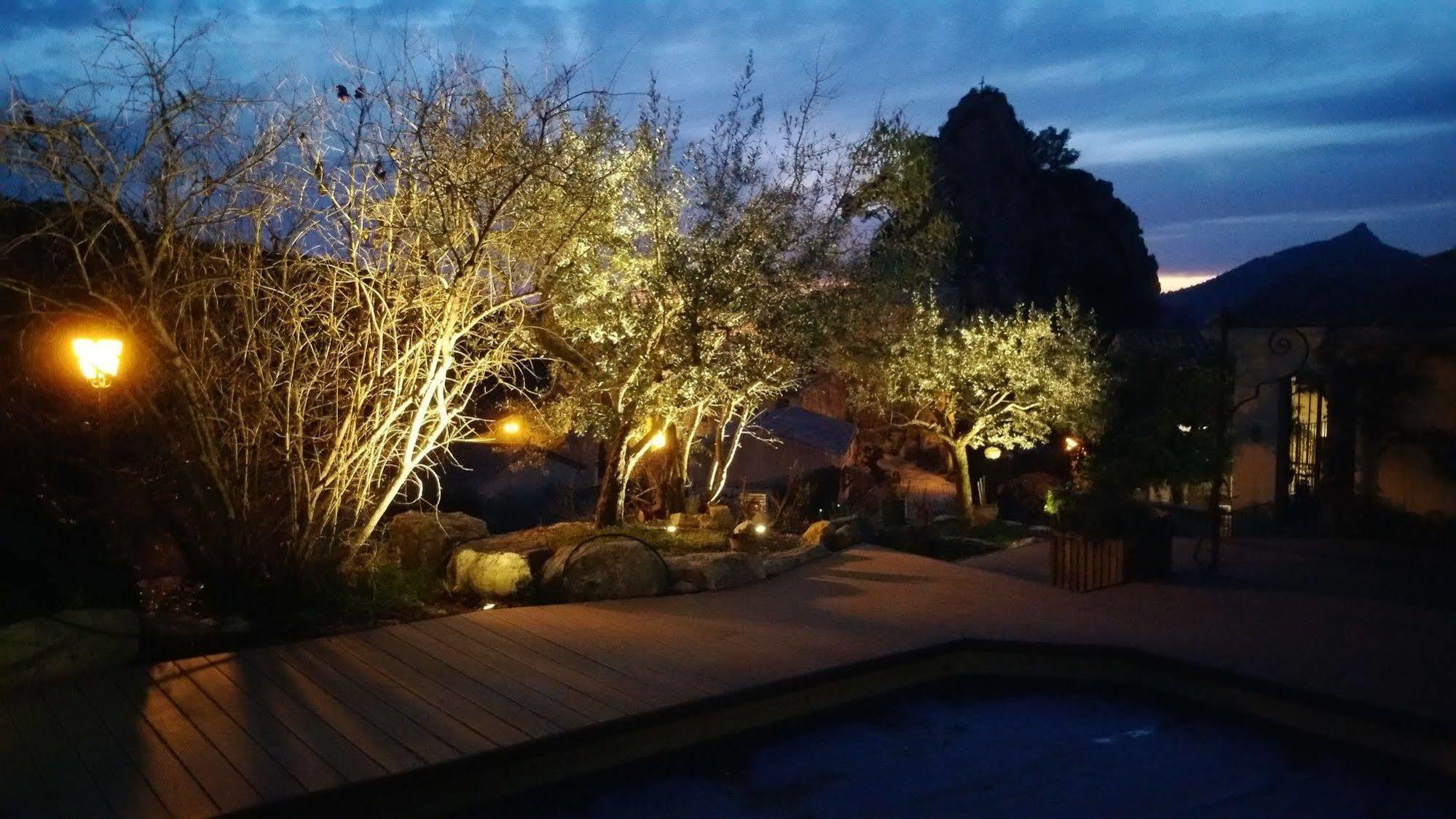 Mas De Carabelle Bed and Breakfast La Roque-Alric Εξωτερικό φωτογραφία