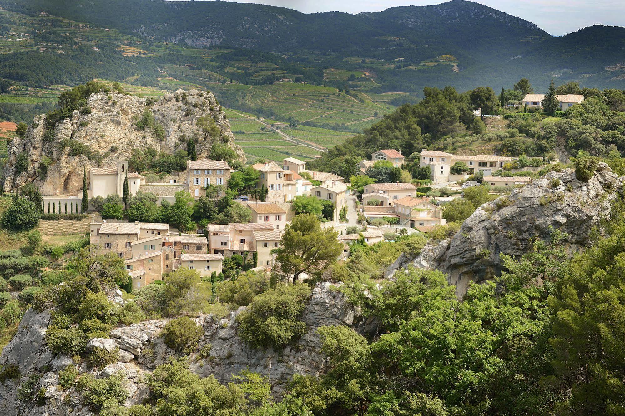 Mas De Carabelle Bed and Breakfast La Roque-Alric Εξωτερικό φωτογραφία