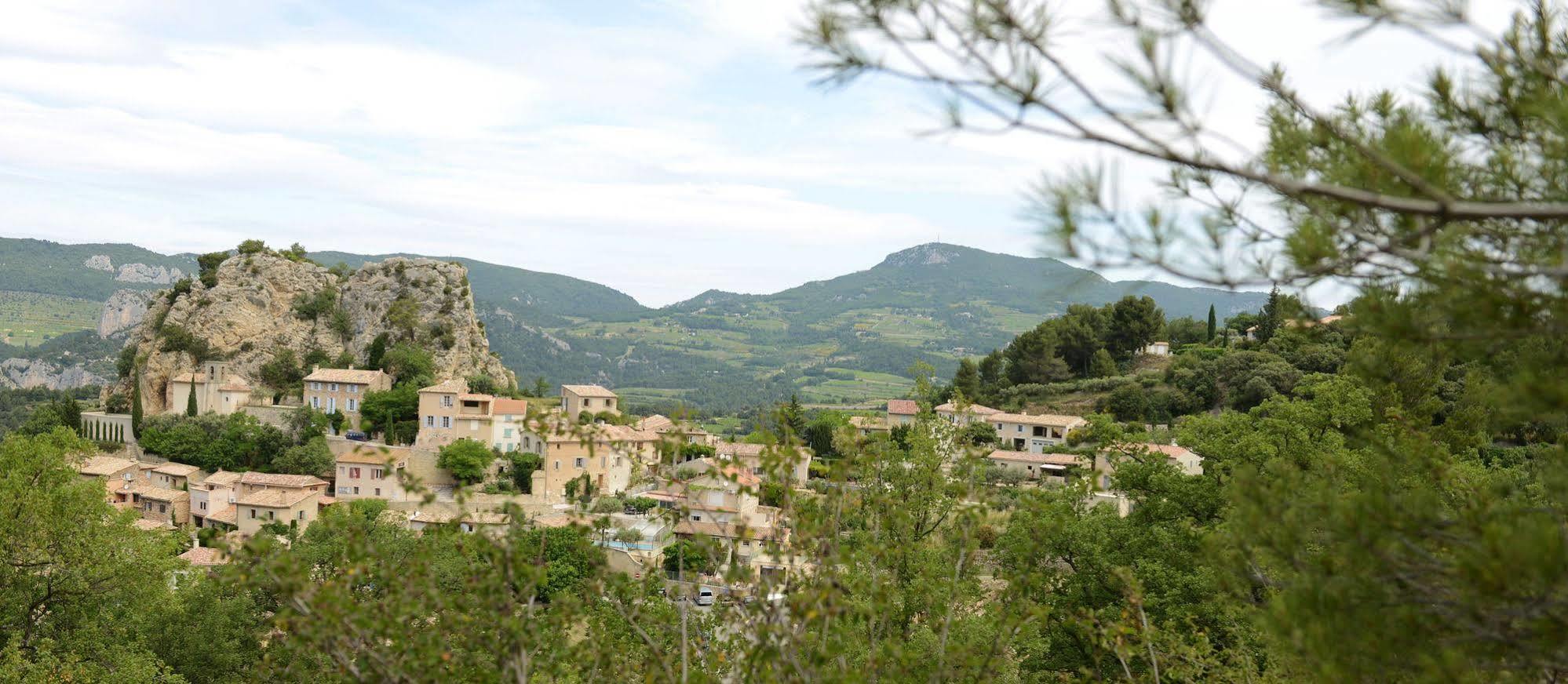Mas De Carabelle Bed and Breakfast La Roque-Alric Εξωτερικό φωτογραφία